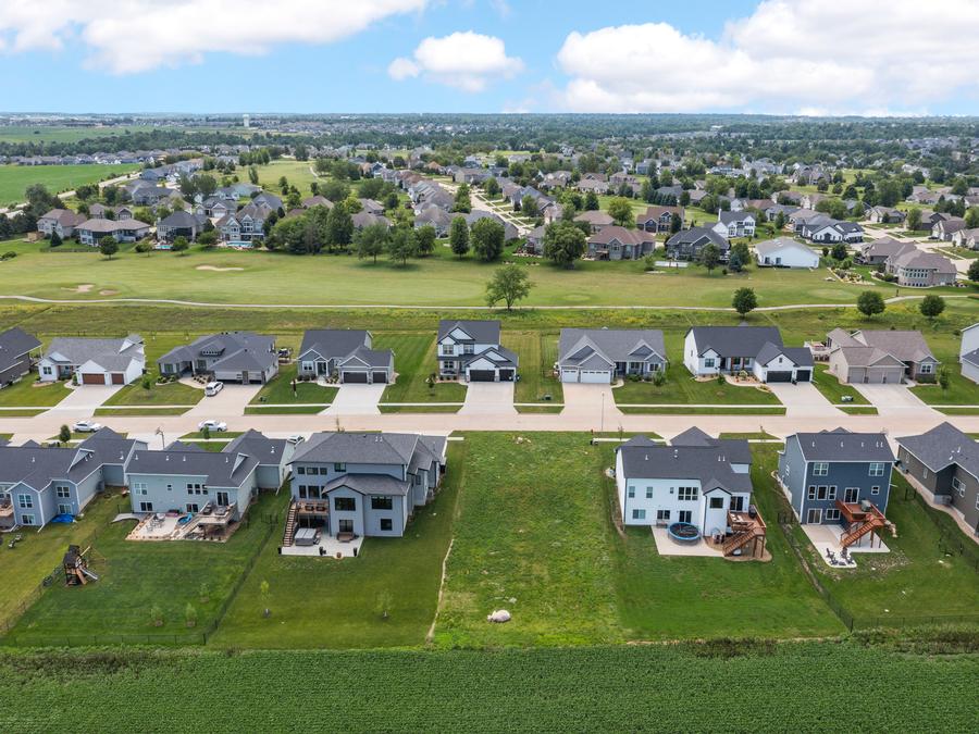 Hunters Ridge